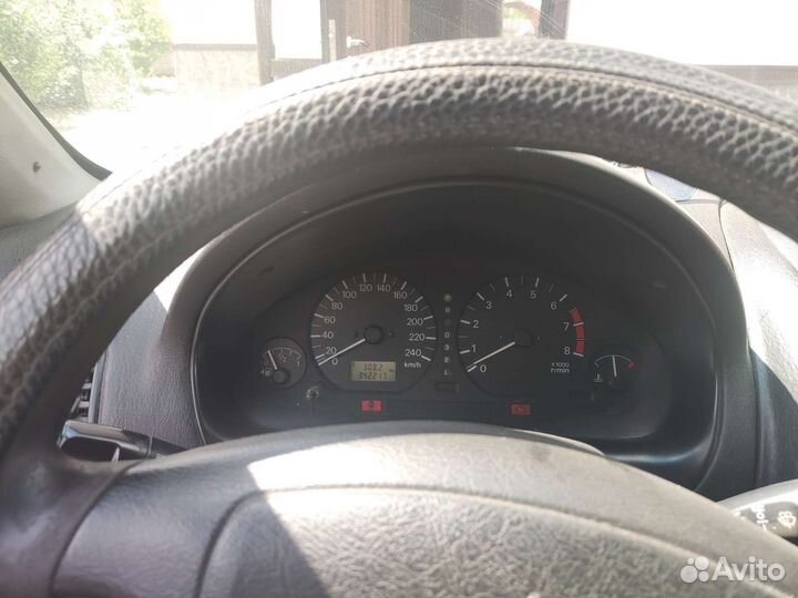 Mitsubishi Carisma 1.6 AT, 2003, 342 225 км