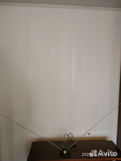 Антенна комнатная aerial