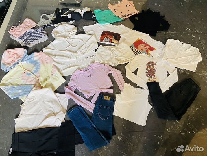 Пакет одежды на девочку или худенькую девушку