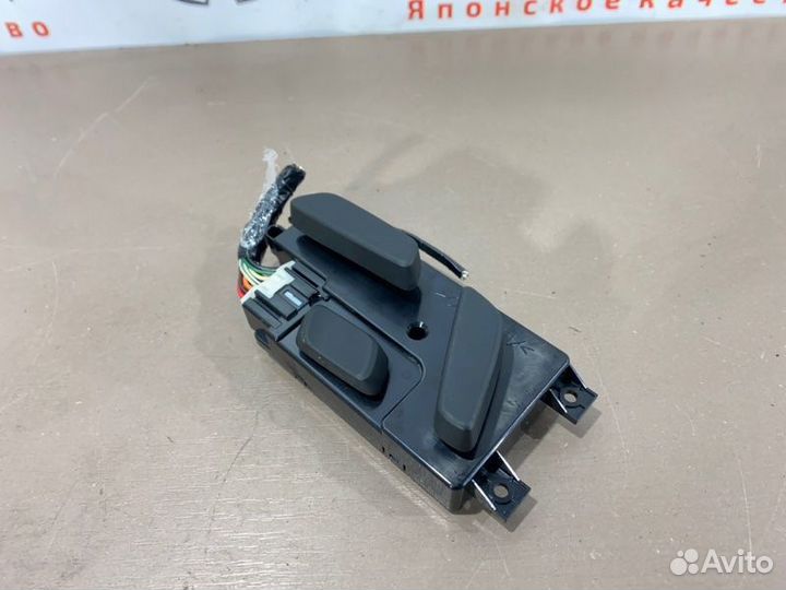 Кнопки регулировки сиденья передние правые Mazda 6