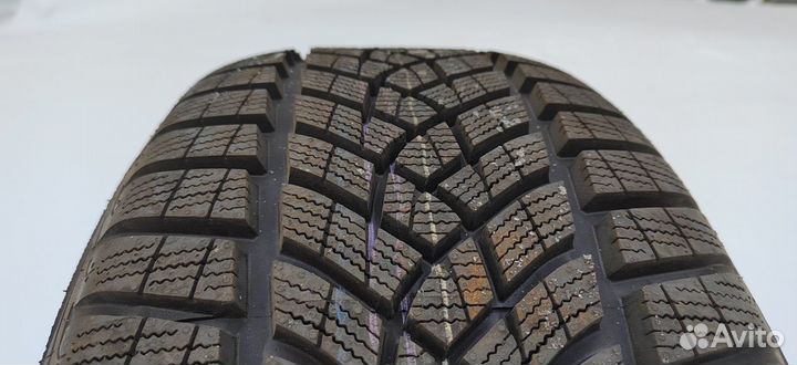 Goodyear UltraGrip Performance Gen-1 235/50 R18 101V