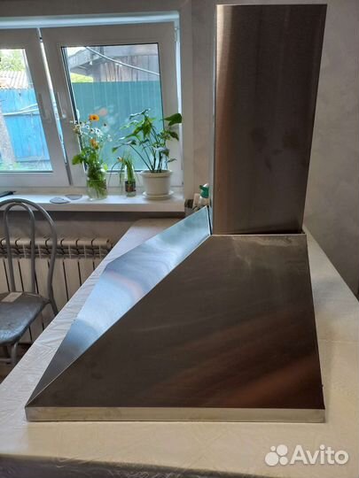 Вытяжка для кухни 60 см