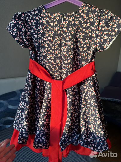 Платье для девочки 104 -110 размер