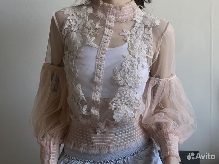 Кружевная блузка