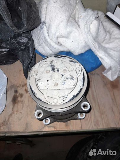 Компрессор кондиционера volvo 850