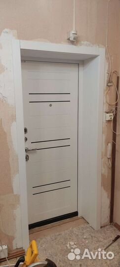 Установка межкомнатных дверей