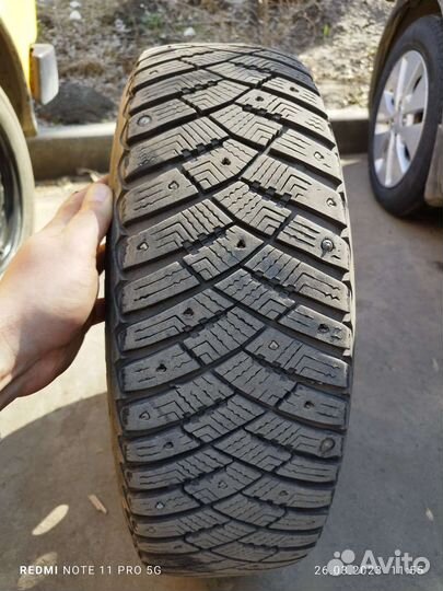 Goodyear Ultragrip Ice Arctic 195/65 R15