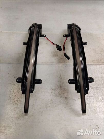 Повторитель поворота динамический Audi Q5 Q7 рест