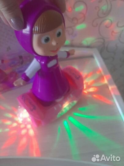 Игрушка Маша Медведь