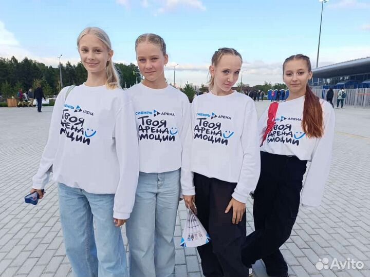 Нанесение логотипов на футболки толстовки кепки