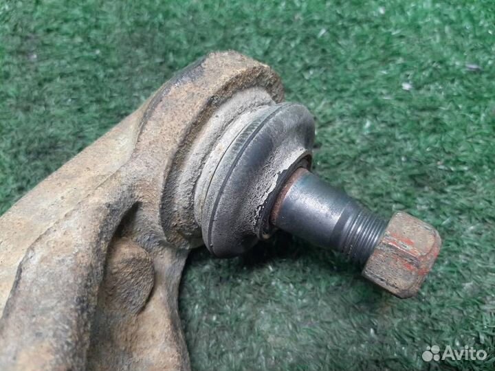 Рычаг задний поперечный правый Suzuki Grand Vitar