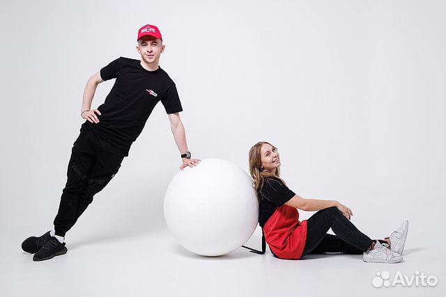 Продавец (ТЦ «Острова»)