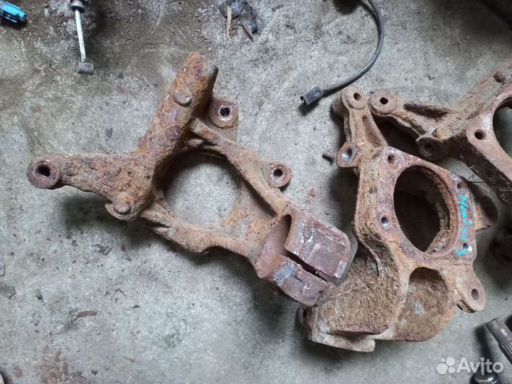 Задний кулак Ford Mondeo 3