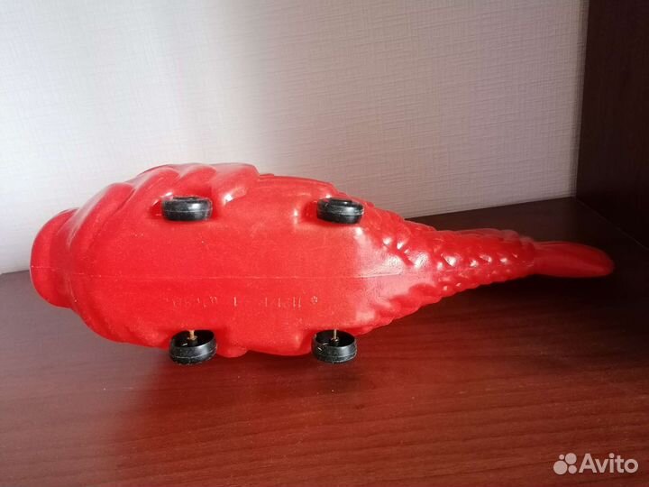 Игрушка СССР рыба пластик