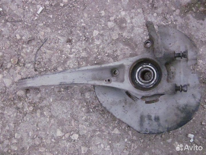 Hyundai Grandeur 4 кулак поворотный передний