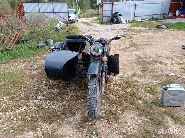 Мотоцикл Днепр мт16