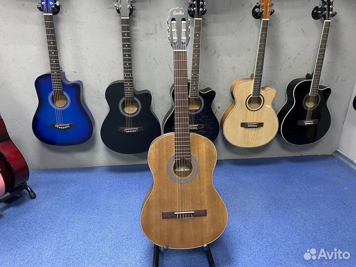 Классическая гитара Sevillia Индонезия