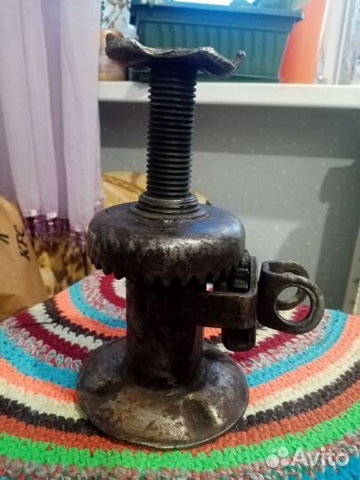 Винтовой домкрат СССР
