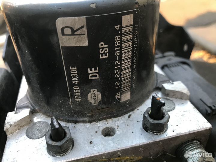 Блок ABS 476604X30E Nissan Pathfinder R51