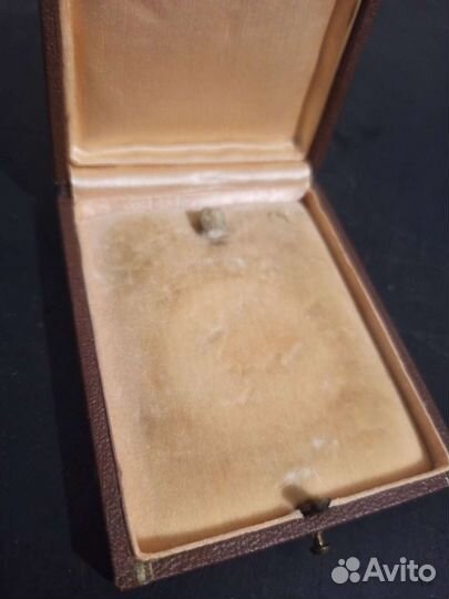 Футляр для хранения часов