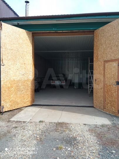 Гараж, > 30 м²