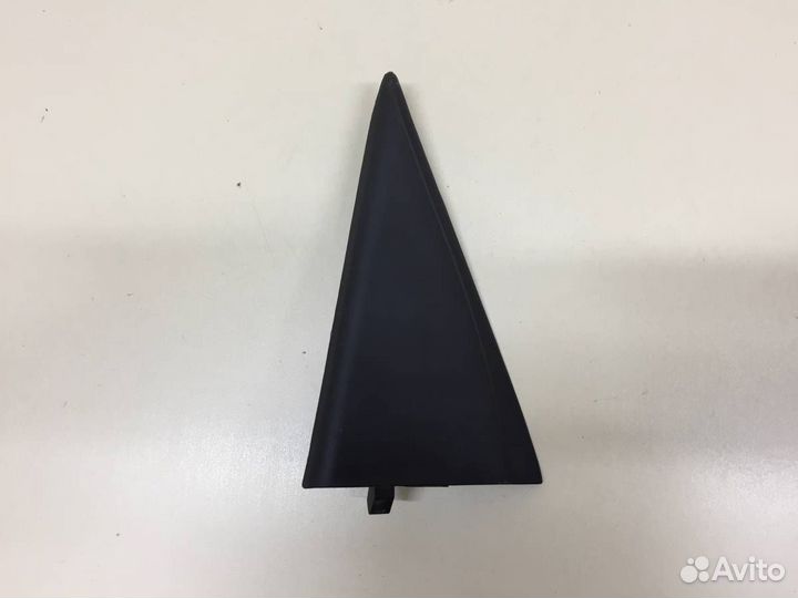 Накладка двери задней правой Hyundai ix55 2007-2013