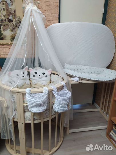 Кровать трансформер с матрасами и с набором