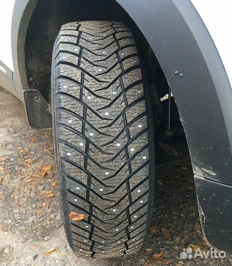Yokohama IceGuard Stud IG65 215/55 R16 97T