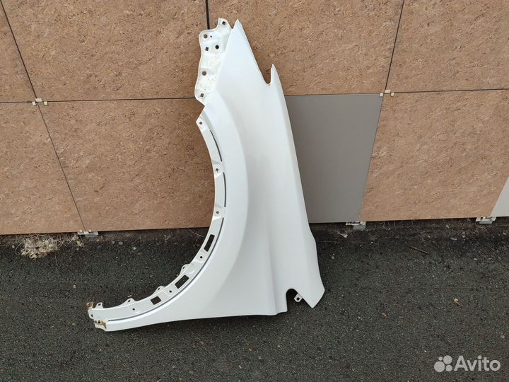 Крыло переднее левое Toyota RAV4 40 2012-19