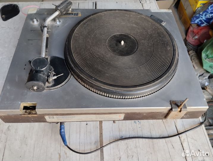 Cd проигрыватель Technics SL-PG590