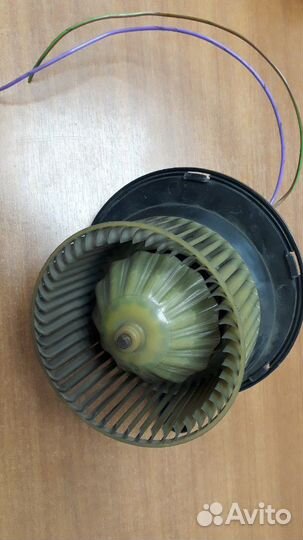 Моторчик отопителя Мерседес Атего