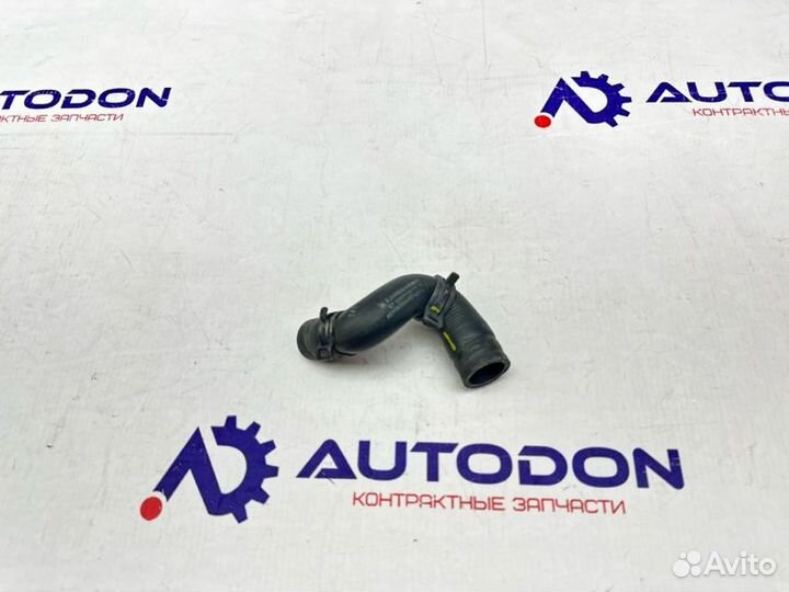 Патрубок охлождения Mercedes C-Class W204