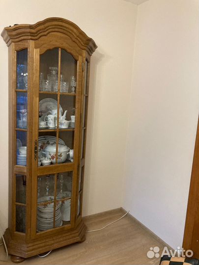 Шкаф витрина буфет