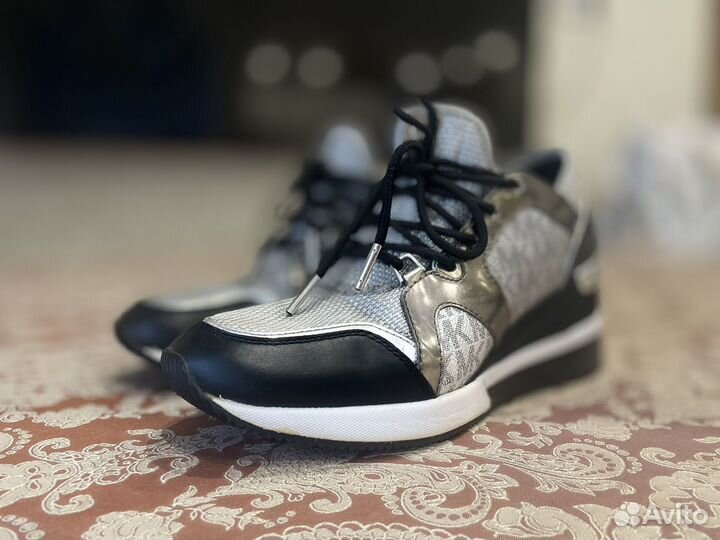 Кроссовки michael kors 37