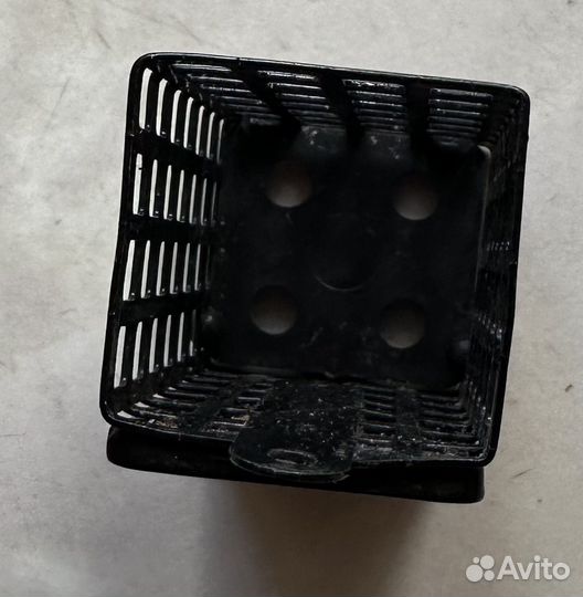 Кормушка фидерная