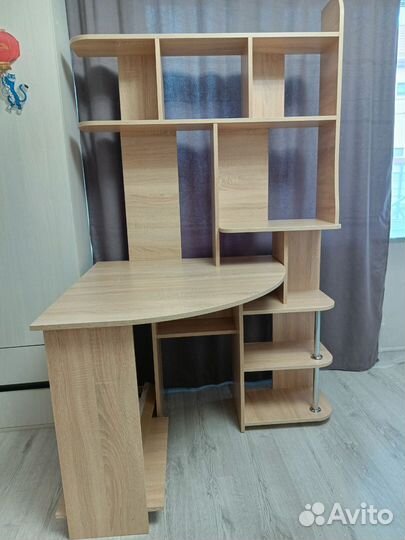 Стол компьютерный