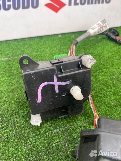 Сервопривод заслонки печки Suzuki Grand