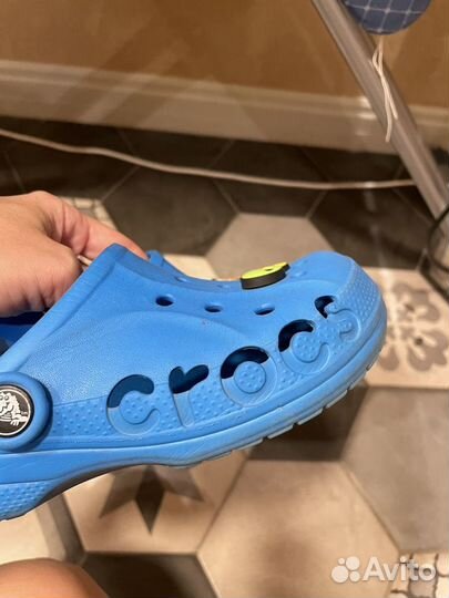 Crocs j2