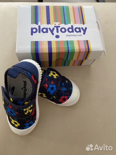 Текстильные новые ботинки