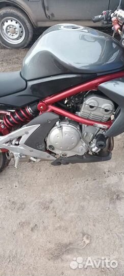 Kawasaki er-6n