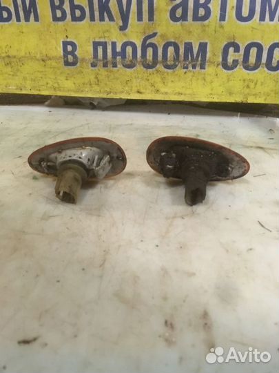 Повторитель в крыло Chevrolet Lanos