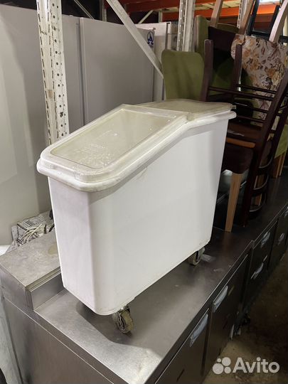 Контейнер для сыпучих продуктов Cambro IBS20