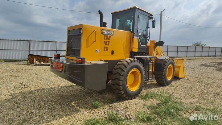 Фронтальный погрузчик XCMG LW300F, 2023