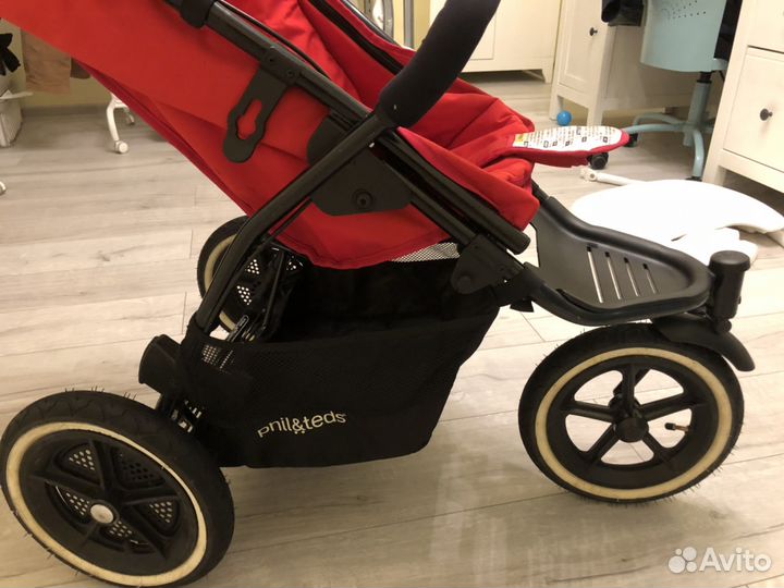 Коляска детская трехколёсная красная Phil and Teds