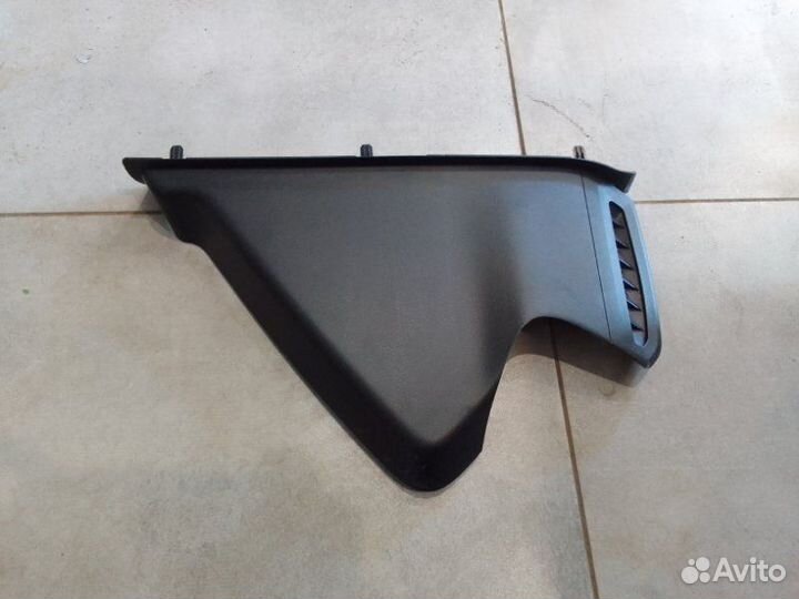 Накладка торпедо левая Toyota Camry V70 2grfks