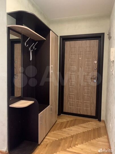 2-к. квартира, 54 м², 3/5 эт.