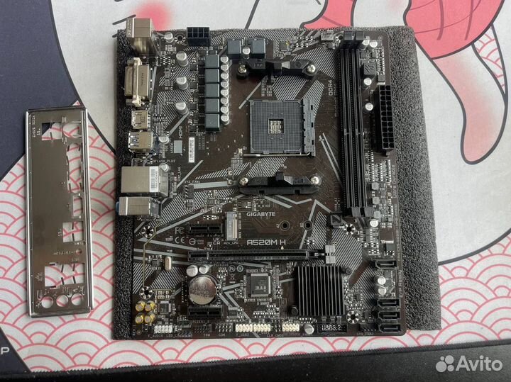 Материнская плата gigabyte
