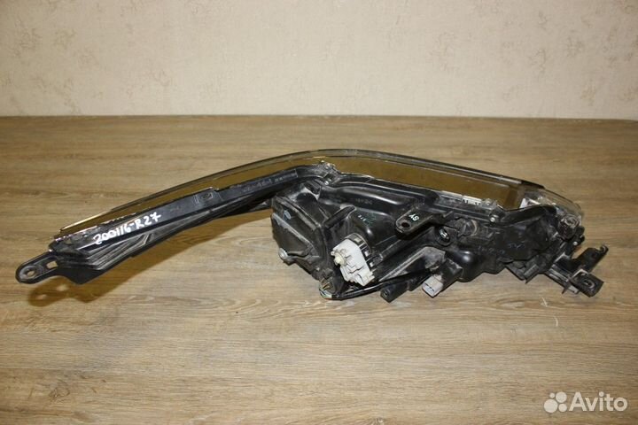 Фара левая Fortuner 2015- LED