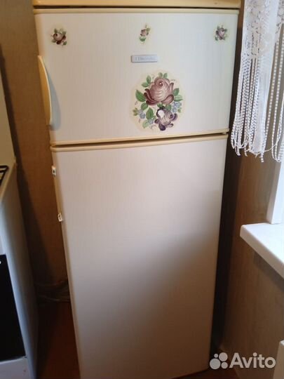 Холодильник и газовую плиту