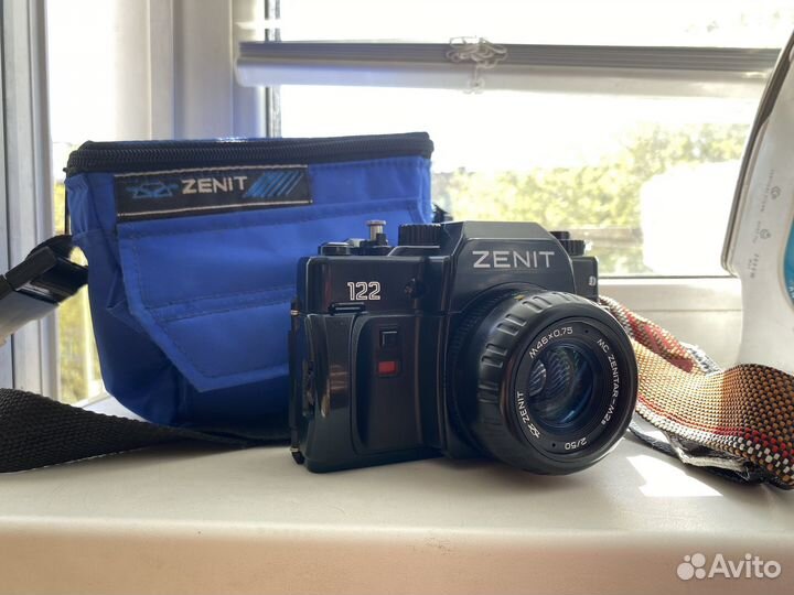 Плёночный фотоаппарат зенит 122